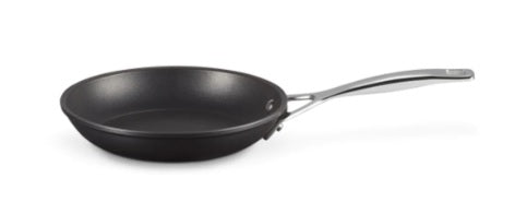 Le Creuset Aluminium Antihaft flache Pfanne 24 cm